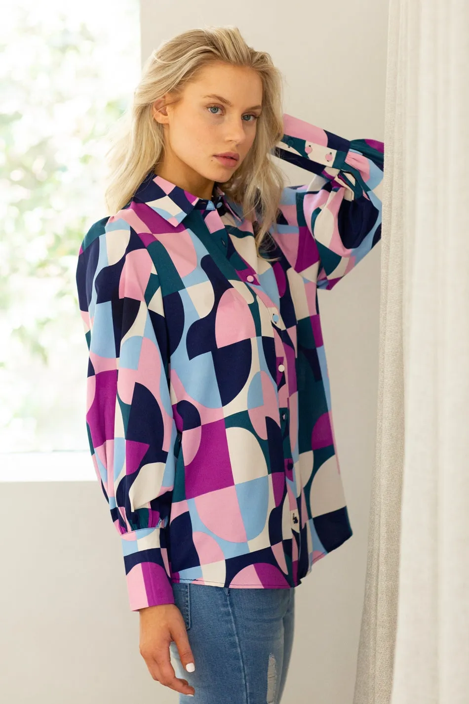 BELLE GEOMETRIC PRINT SHIRT