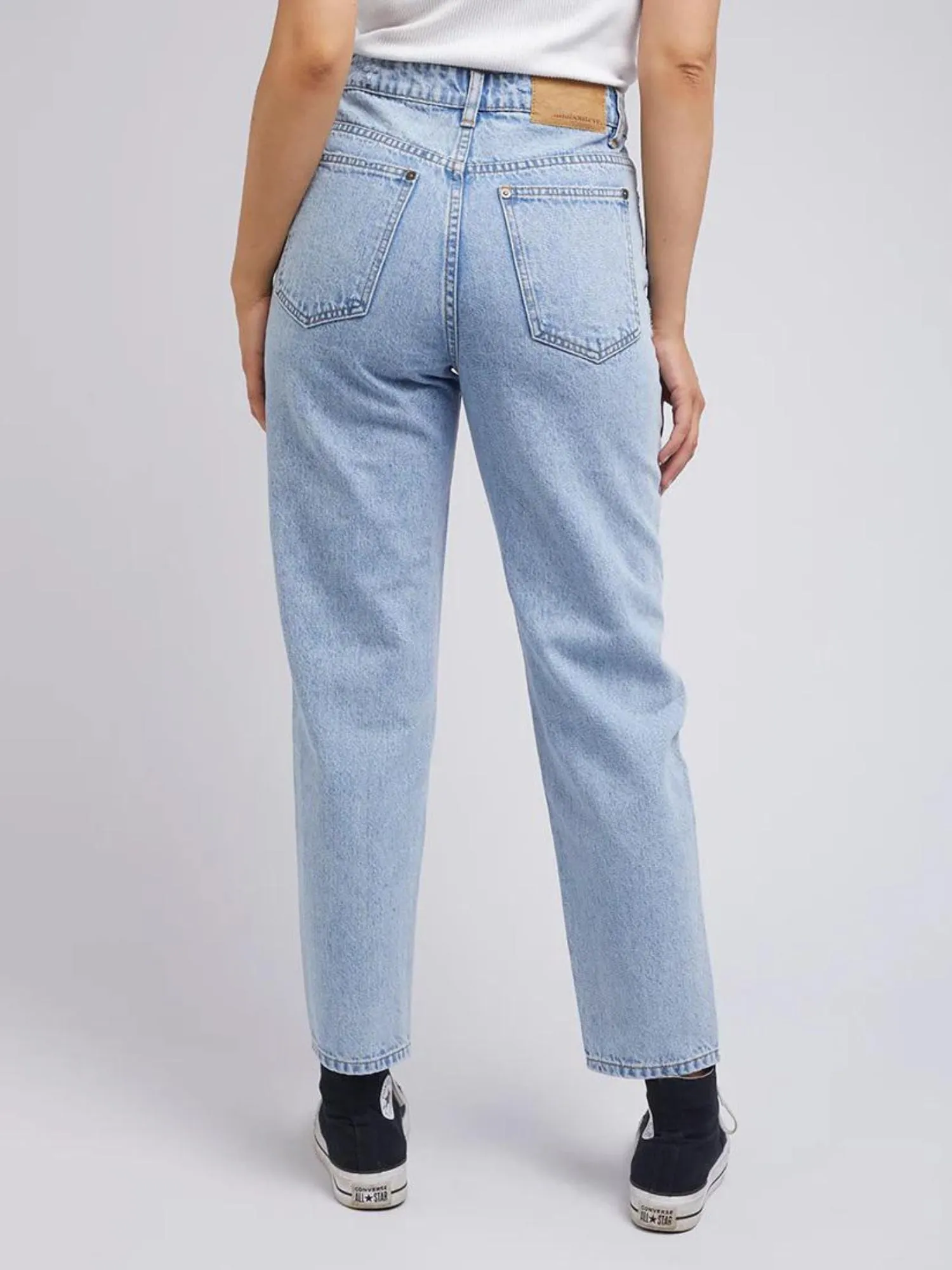 Ellen Mom Jean | Light Blue