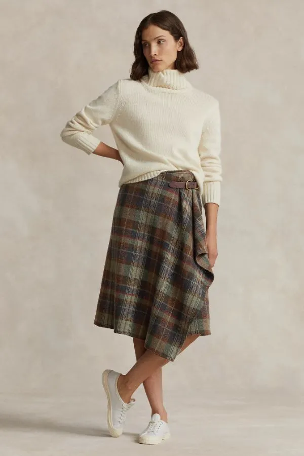 Sure! A more optimized title for the Leona Skirt could be:

Chic Leona A-Line Midi Skirt for Effortless Style

Feel free to let me know if you would like a different style or more options!