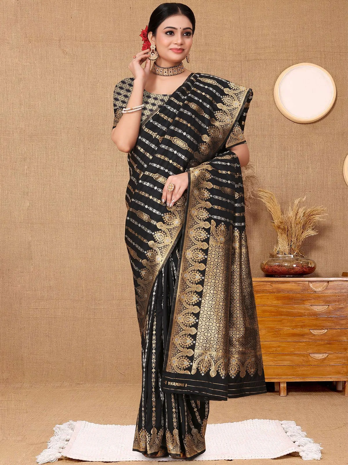 Odette Black Woven Banarasi Silk Saree With Unstitched Blouse For Women