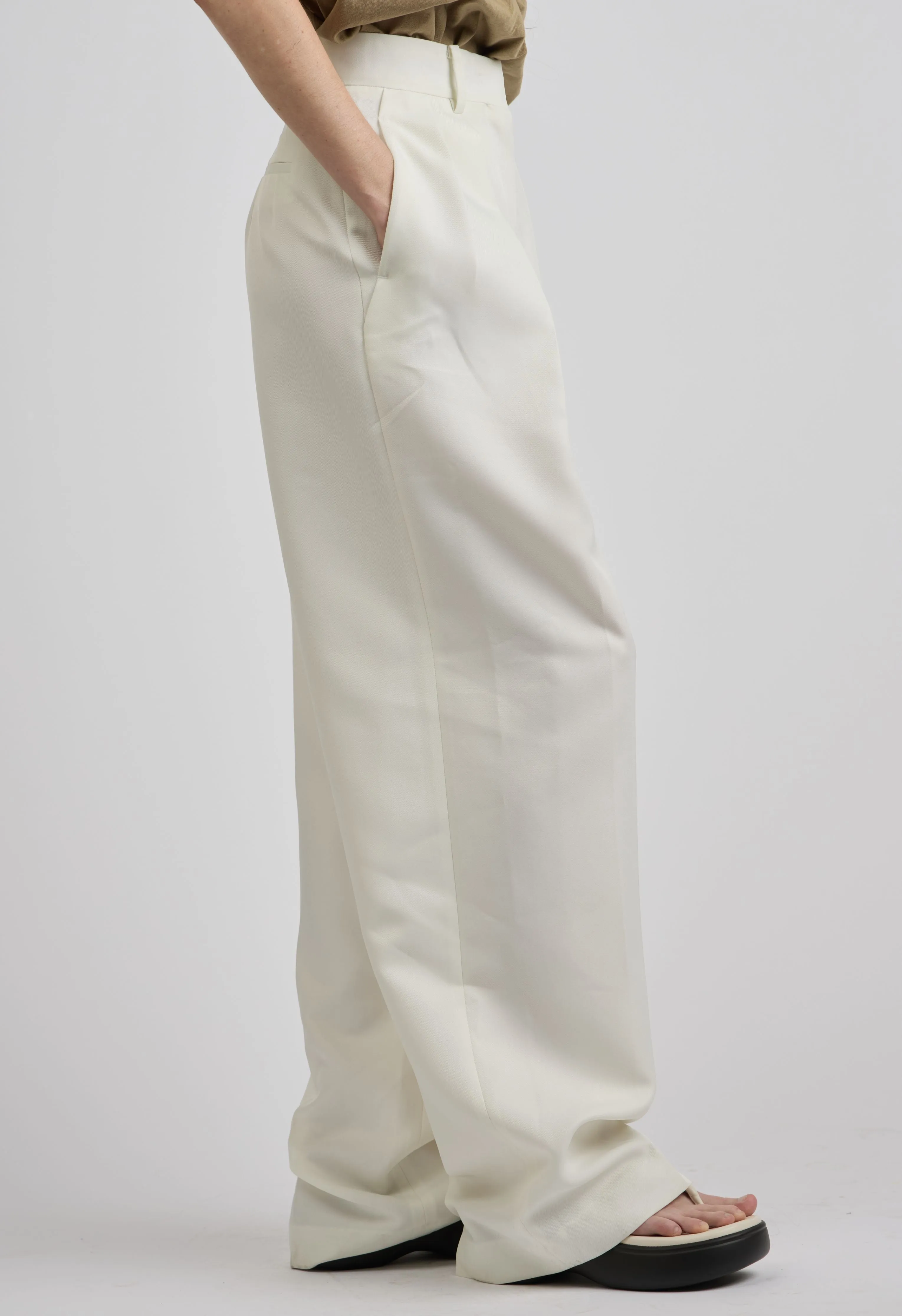 Pleated Trouser in White