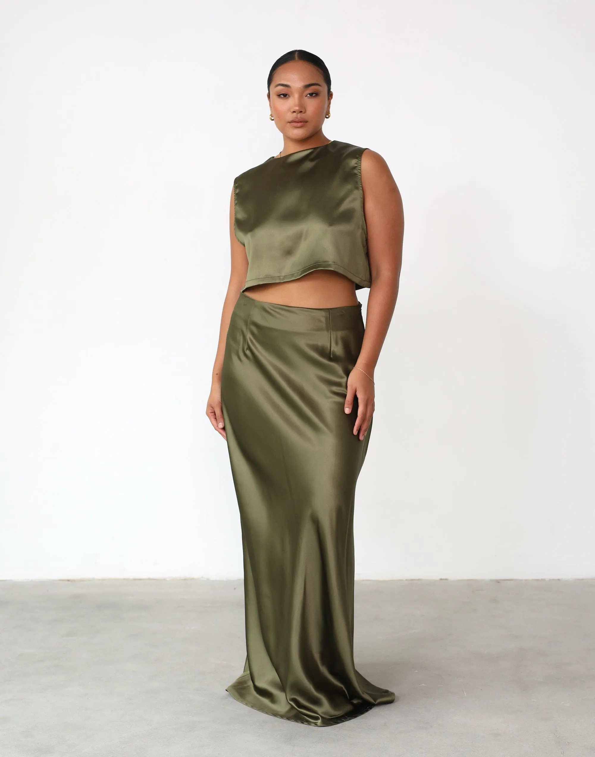 Sincerity Maxi Skirt (Dark Olive)